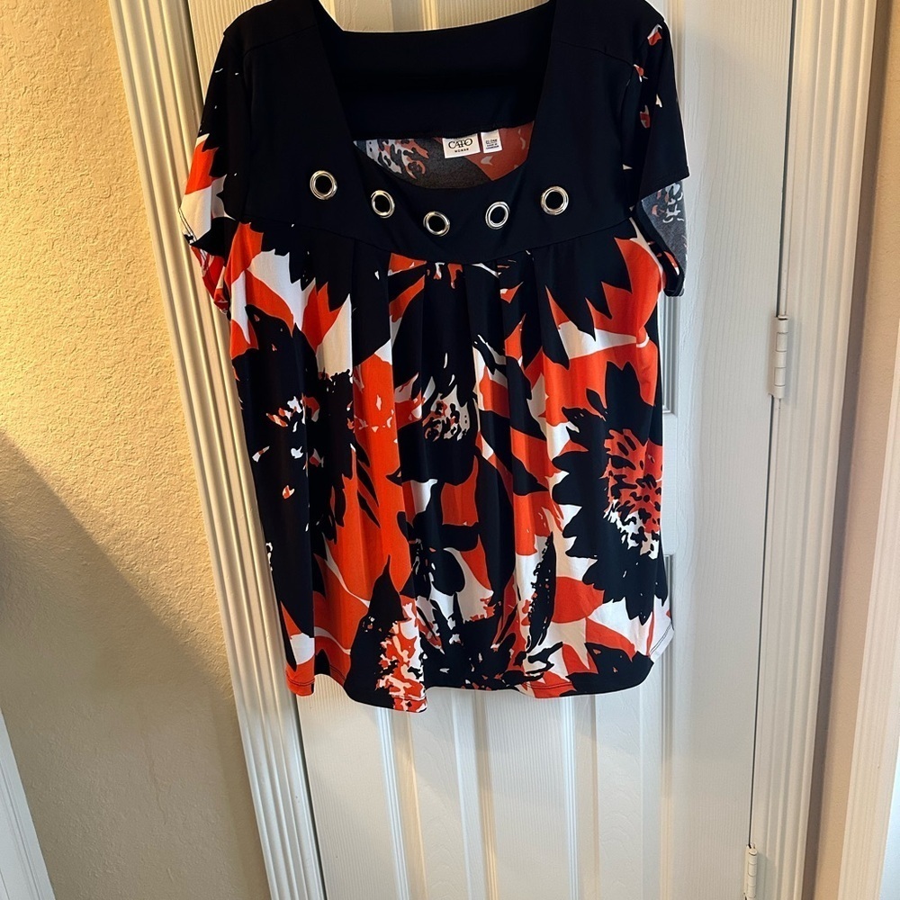 CATO Bold Floral Women's Top